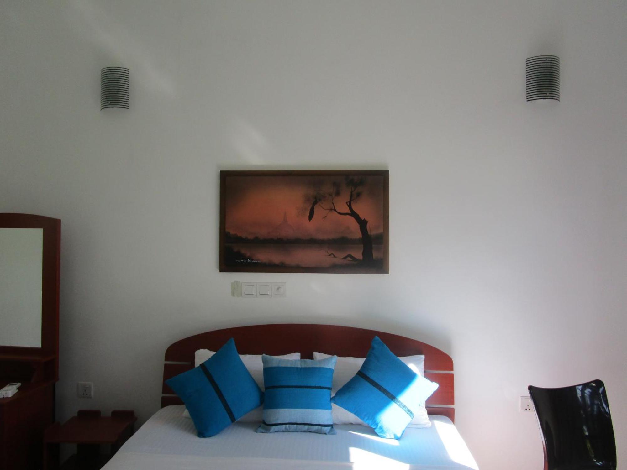 Serene View Tourist Rest Hotel Анурадхапура Екстериор снимка